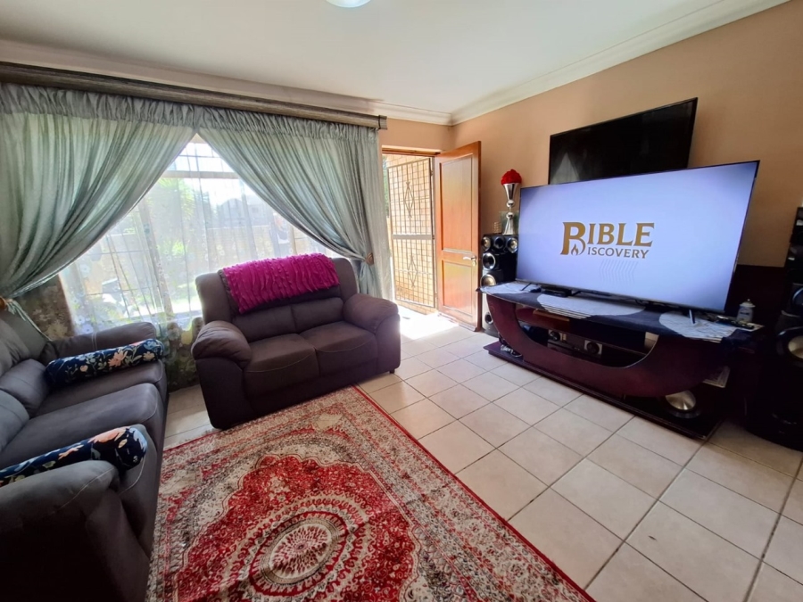2 Bedroom Property for Sale in Wilgehof Free State